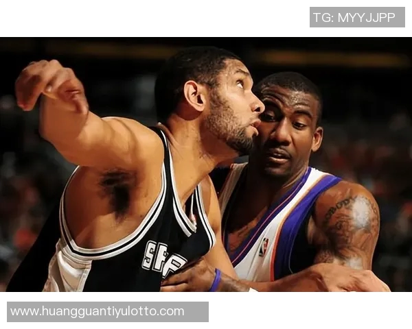 小斯重返赛场展现壮实身材太阳揭幕战再现昔日小霸王风采