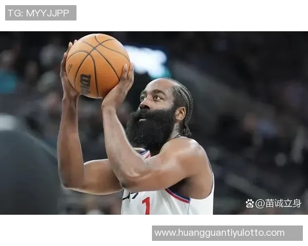 哈登谈最后一投被犯规的预感与比赛混乱局面