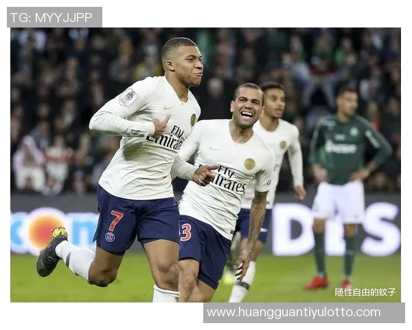 姆巴佩强势突破库巴西防线为皇马赢得宝贵角球机会