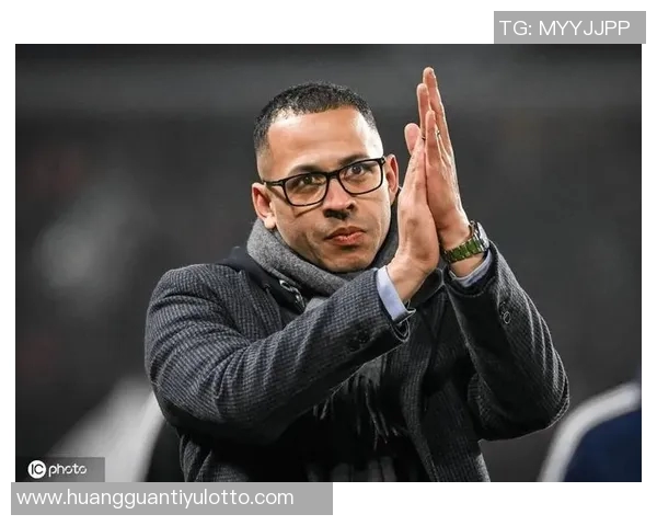 前狼队主帅加里奥尼尔即将执教斯特拉斯堡双方达成原则性一致