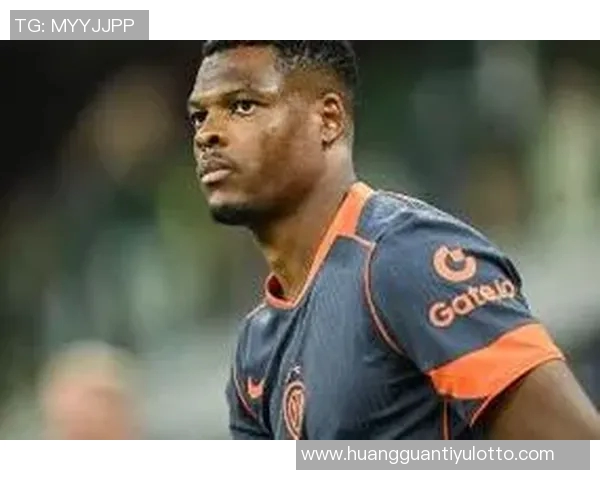 邓弗里斯在荷兰进行理疗力争三月初重返赛场