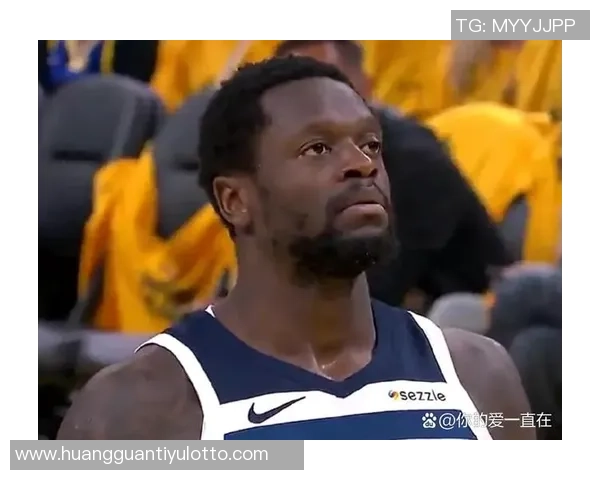 兰德尔表现稳定11投6中贡献14分4篮板1助攻1抢断助力球队胜利