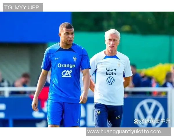 德尚谈姆巴佩小伤情况强调将全面评估所有球员状态